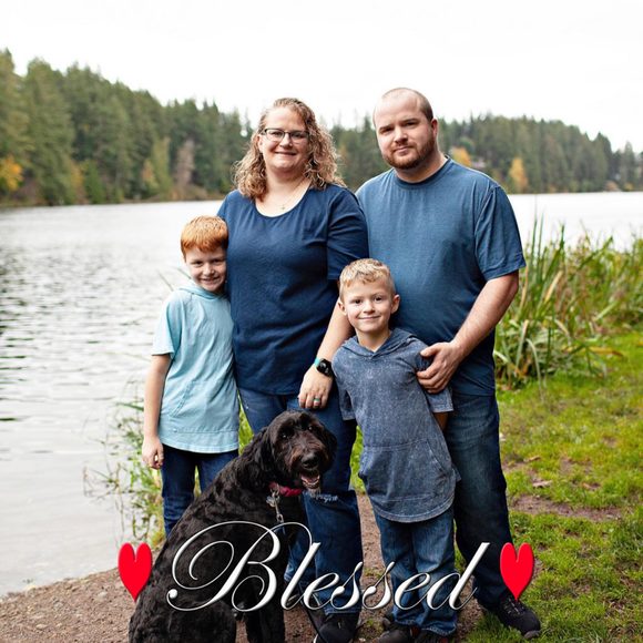 Meet your Posher, Stephanie - Picture 1 of 1